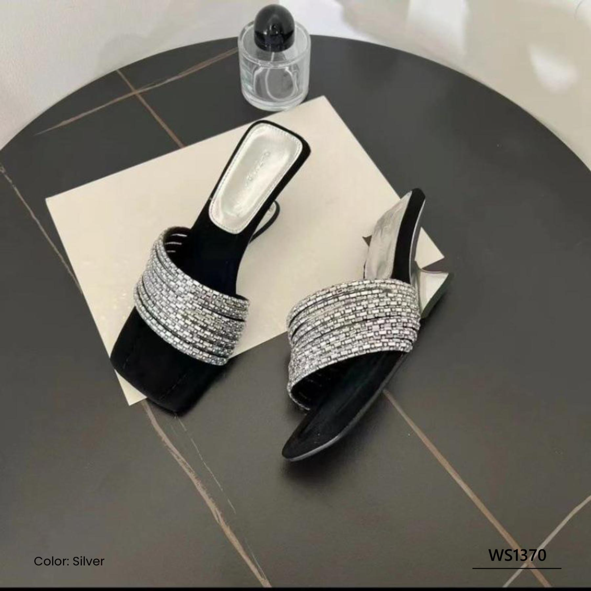 Smooth Bloom Women’s Sandal